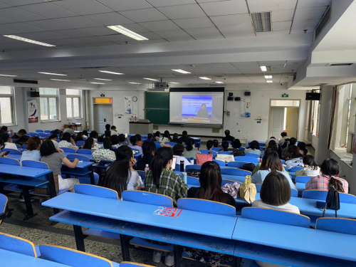 beat365官网新教师参加教师教学能力提升培训